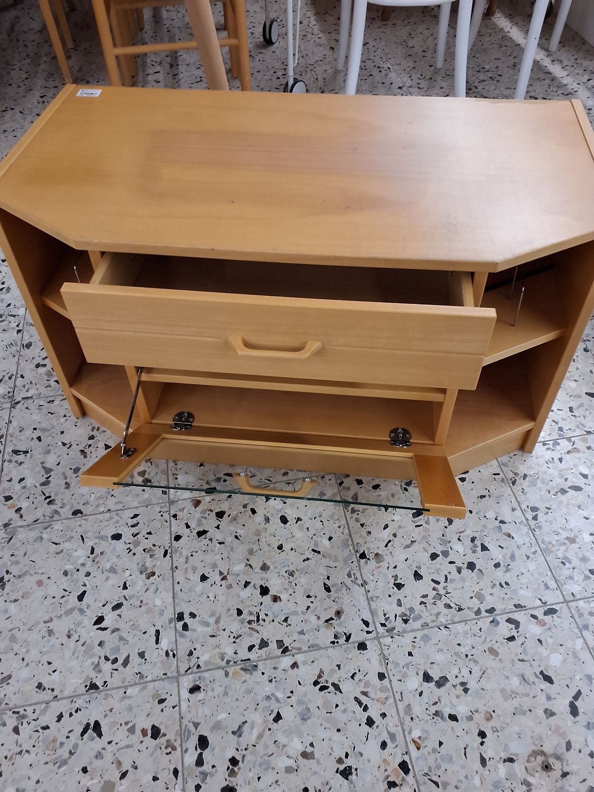 Tv bænk